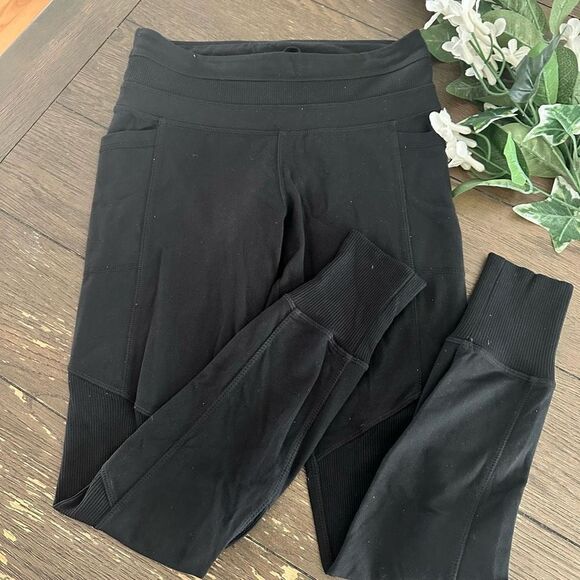 ATHLETA Excursion Tight Leggings Joggers‎ Ribbed in black size small - Picture 1 of 7